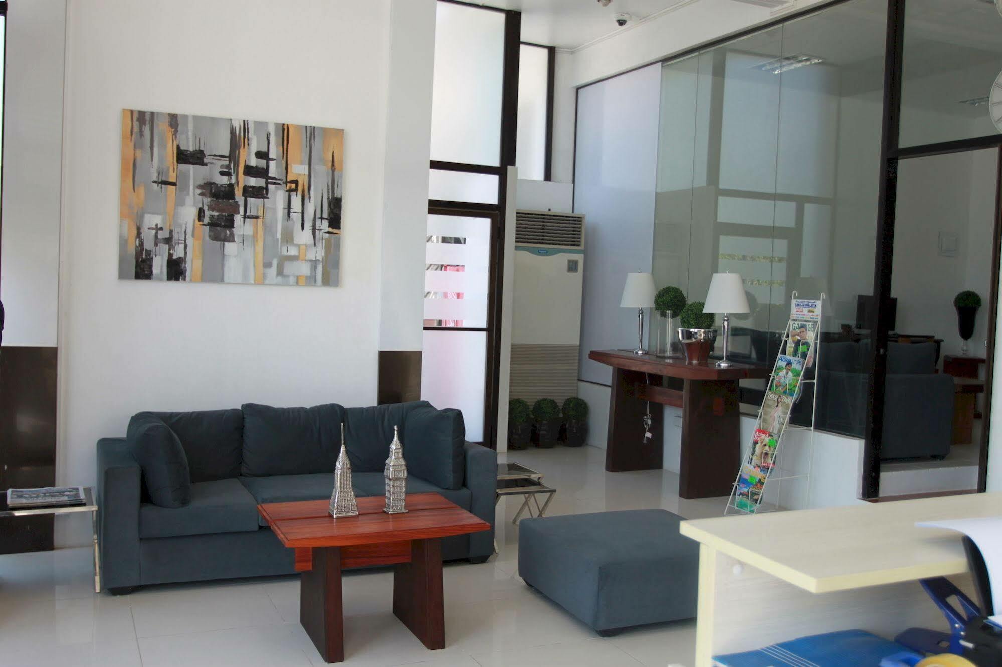 Sumo Asia Hotels - Davao City Buitenkant foto