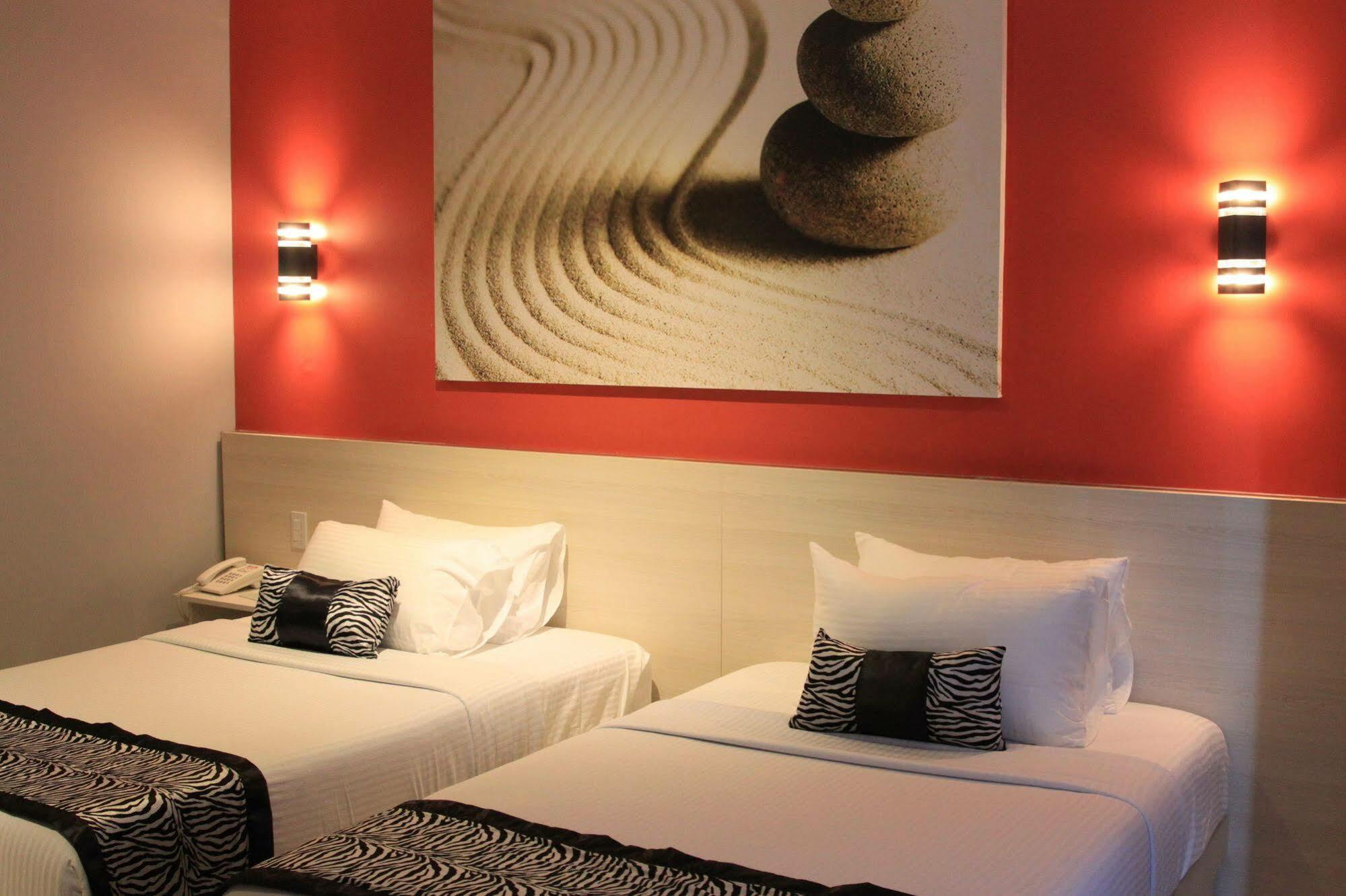 Sumo Asia Hotels - Davao City Buitenkant foto