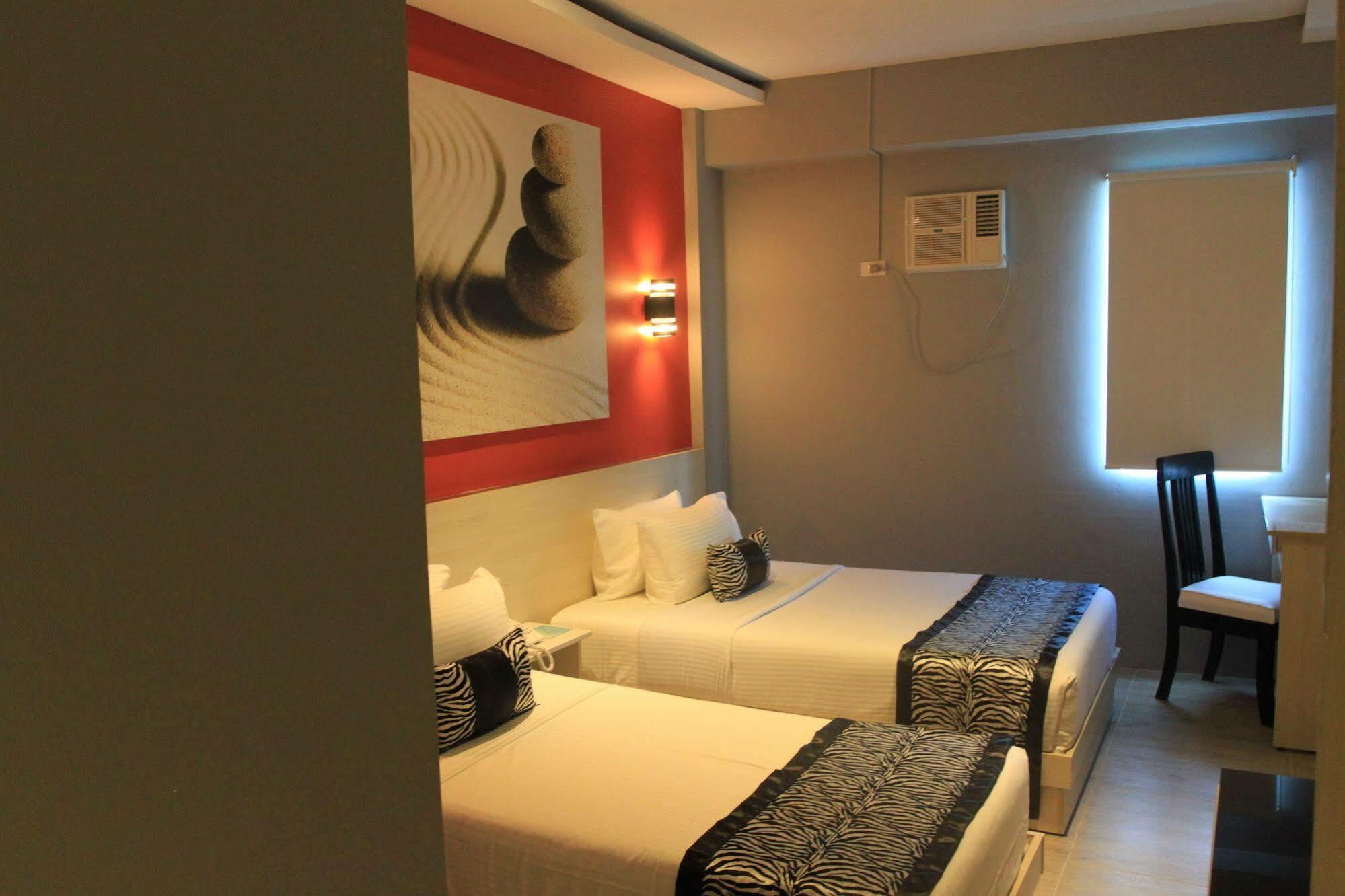 Sumo Asia Hotels - Davao City Buitenkant foto